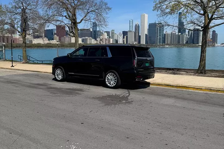 Private SUV Transfer from O'Hare Midway Airport to Chicago