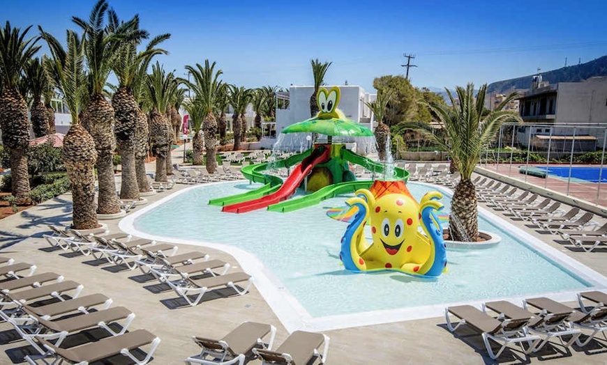 Image 2: ✈ CRÈTE | Kato Gouves - Sol Marina Beach Crete 4*, 3 nuit - Idéal f...