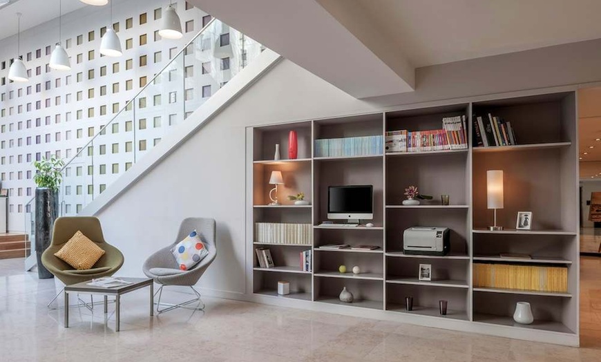 Image 21: ✈ ÎLE-DE-FRANCE | Parigi - Citadines Les Halles Paris 4*, 1 notte -...