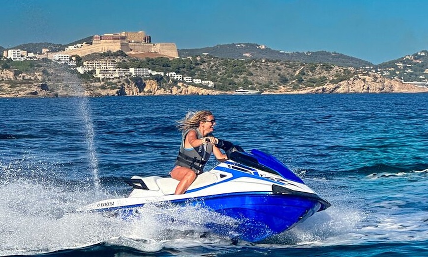 Image 4: Jetski Tour de 1h por la costa de Ibiza