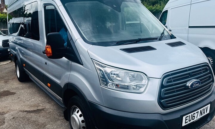 Image 23: Transfer from Gatwick Airport to London