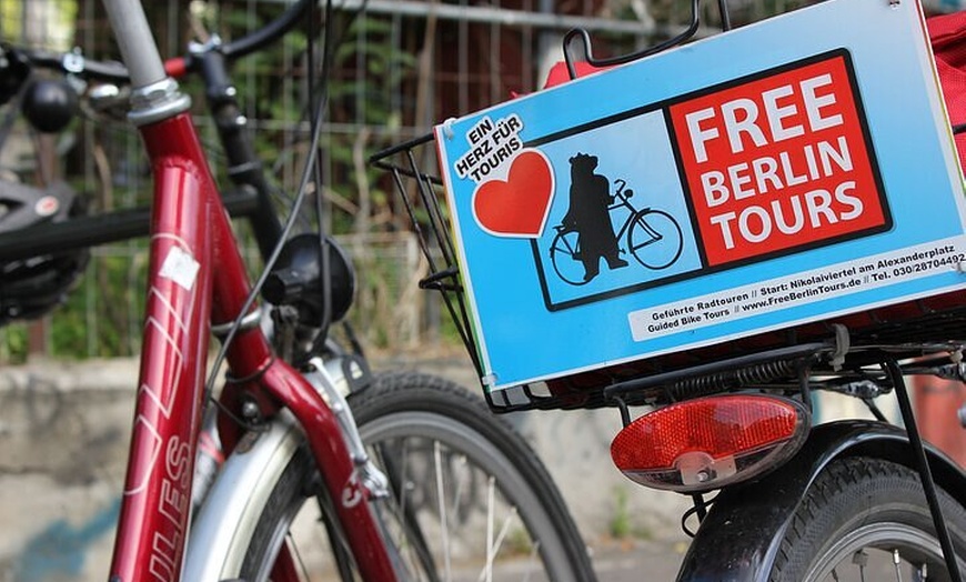 Image 6: Berlin: Schulklassen-Radtour zur Berliner Mauer und zum Dritten Reich