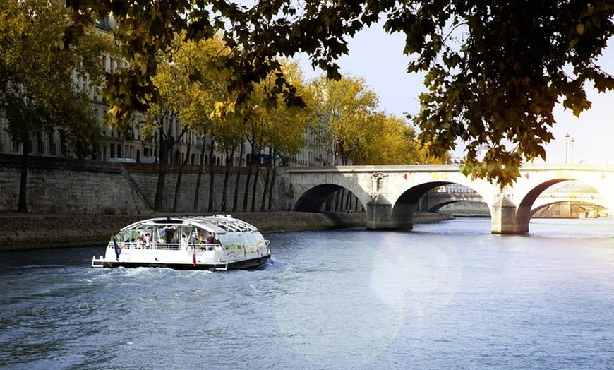 Image 12: Croisière à arrêts multiples sur la Seine à Paris