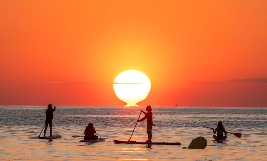 Image 16: Barcelona : Sunrise Paddle Surf con Instructor y Fotos