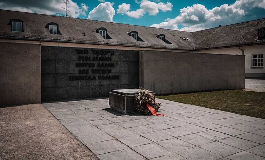 Image 5: Orte des Zweiten Weltkriegs einschließlich des Konzentrationslagers...