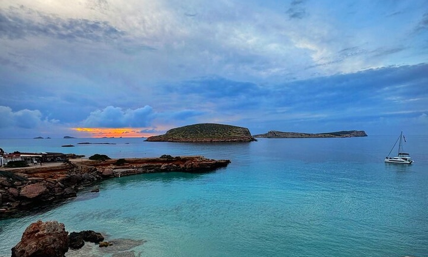 Image 14: Ibiza - Secret Spots Tour en 4X4 en Land Rover Defender