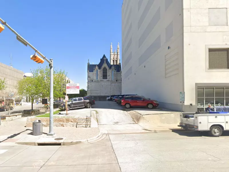 Parking at 901 Brazos St. Lot (Vaughn Lots)