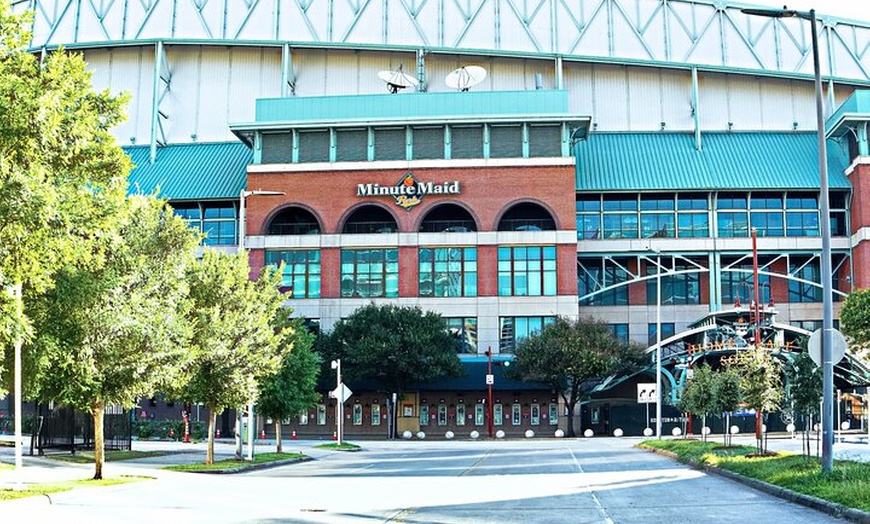Image 11: 75 Min Best of Houston tour Small-Group