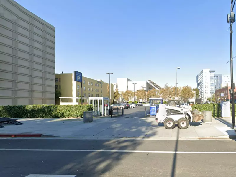 Parking at 285 S. Market Lot - Block 8