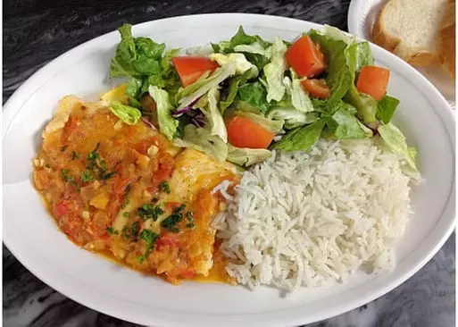 5% Cash Back at Fresh & Savory Deli & Grill