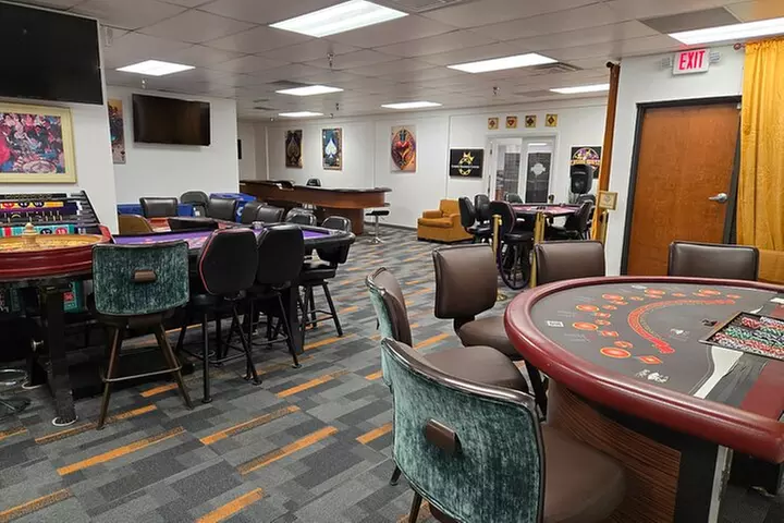 Learn Blackjack Craps and Roulette at Casino Clinic - Primary Image