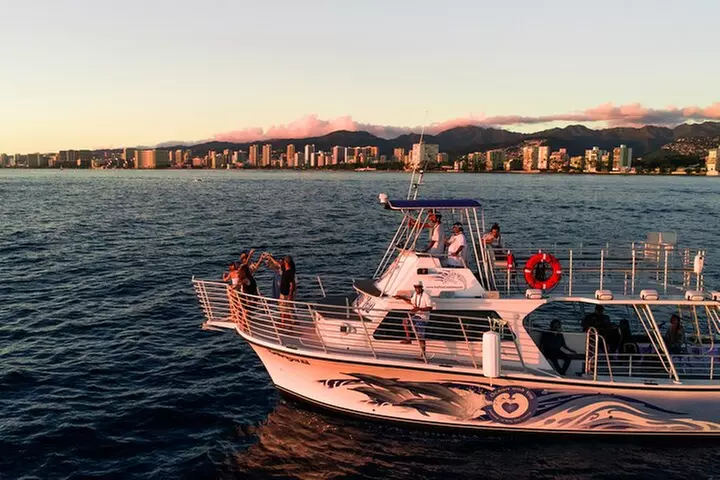 Waikiki Friday Fireworks Party Cruise with Live DJ & Full Bar