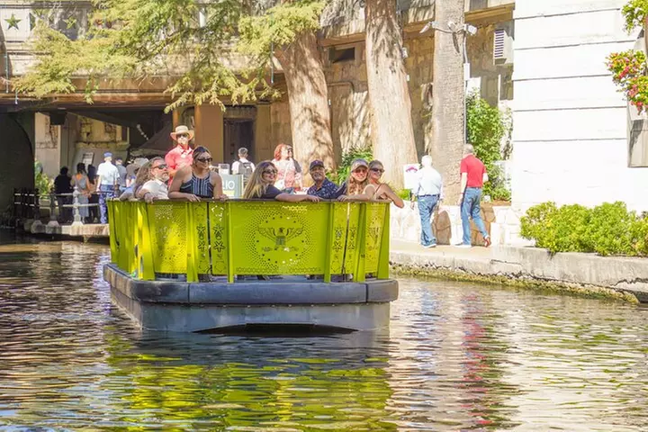 San Antonio Premium City Tour with Alamo & River Walk Cruise
