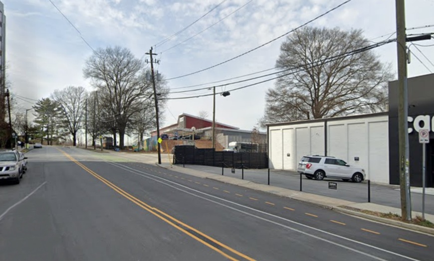 Image 1: Parking at Cantoni (West Midtown) Lot