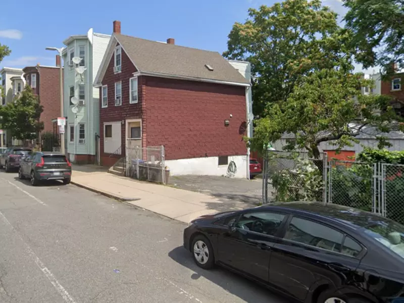 Parking at 81 Chelsea St. Lot