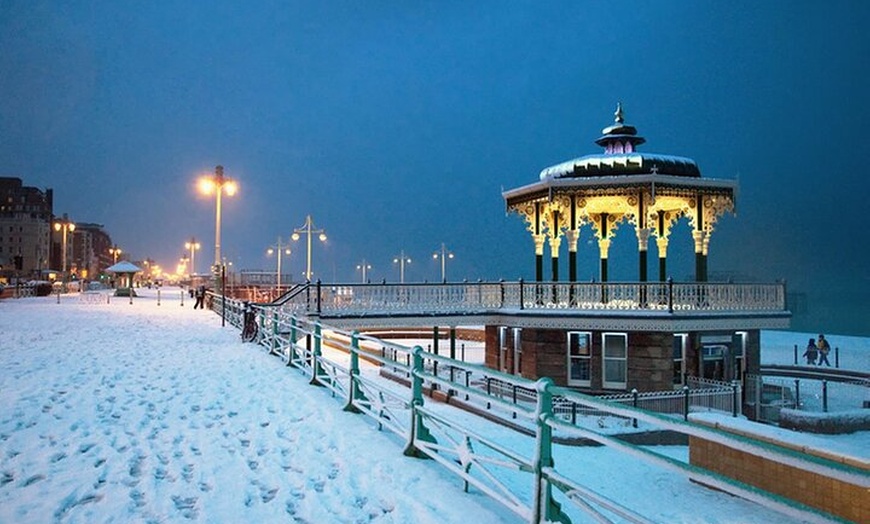 Image 6: London or Heathrow Airport To/From Brighton Private Transport