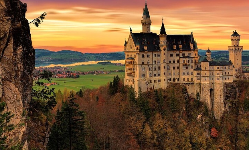 Image 3: Hin- und Rückfahrt von München nach Schloss Neuschwanstein im Priva...