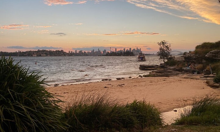 Image 5: Sydney: Golden Hour City Escape with Sunset, Picnic and Photos