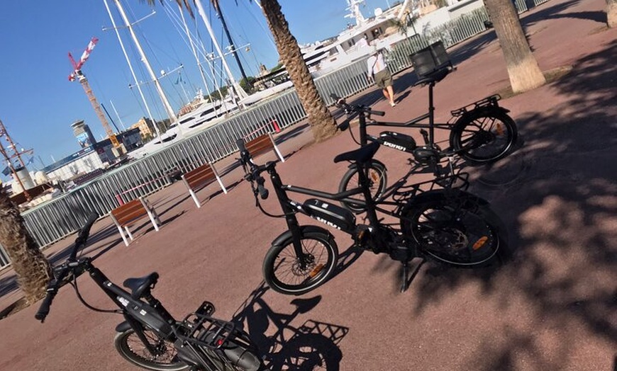 Image 8: Tour Bicicleta Eléctrica por Lugares Históricos de Barcelona