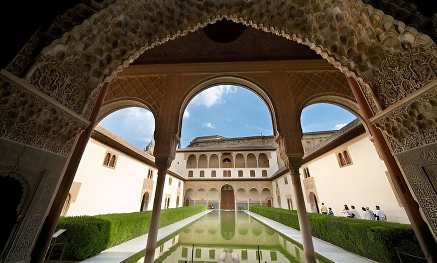 Image 5: Alhambra, Palacios nazaríes y acceso reservado al Generalife
