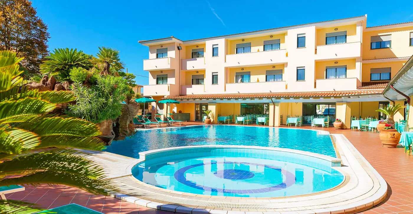 ✈ SARDAIGNE | Orosei - Maria Rosaria 4*, 3 nuit - Piscine extérieure