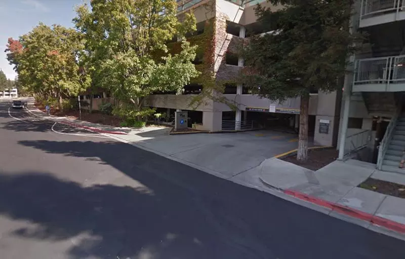 Parking at 2999 Oak Road Garage - Primary Image