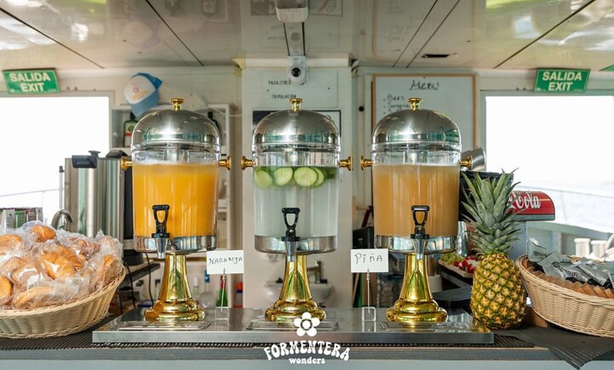 Image 2: Ibiza–Formentera 360° : All-inclusive Boat Trip