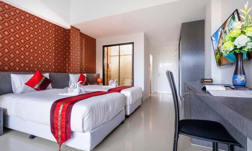 Image 175: ✈ POŁUDNIOWA TAJLANDIA | Phuket - The Thames Pool Access Resort 4* ...