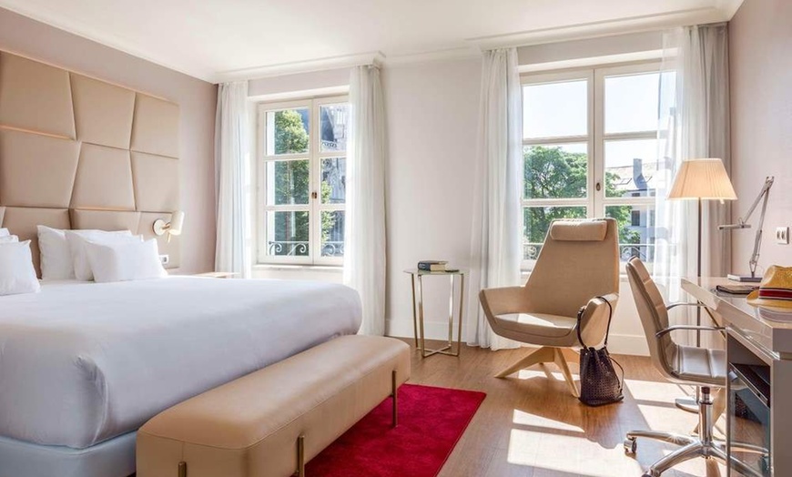 Image 2: ✈ BELGIQUE | Bruxelles - NH Collection Brussels Grand Sablon 4*, 2 ...