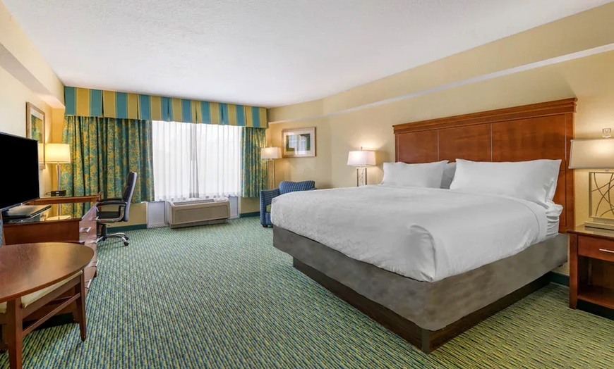 Image 4: ✈ FLORIDA | Orlando - Holiday Inn Resort Lake Buena Vista 3*, 3 nac...