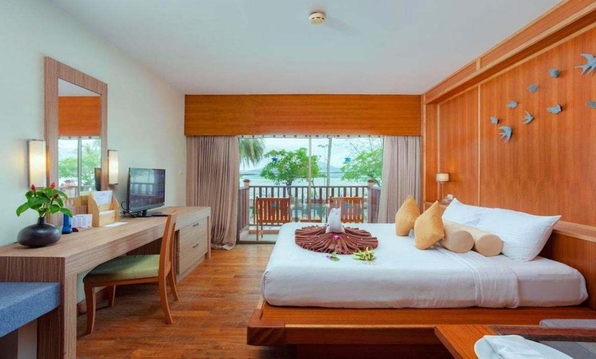 Image 5: ✈ SOUTHERN THAILAND | Phuket - Seaview Patong Hotel 4*, 5 nights - ...