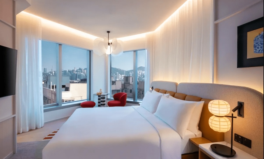 Image 5: ✈ HONG KONG - Mondrian Hong Kong avec excursion privée sur l'île de...