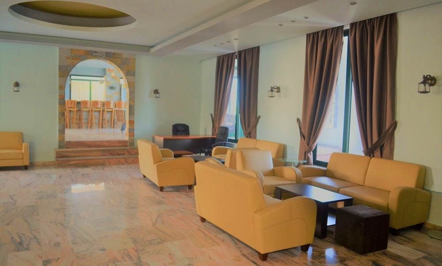 Image 4: ✈ KRETA | Kato Gouves - Diogenis Blue Palace Hotel 4* - Odkryty basen