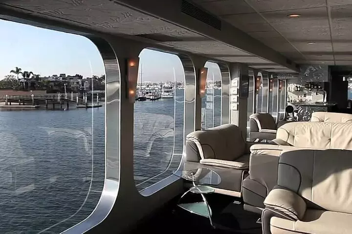 NYC July 4th Fireworks on a Luxury Yacht with Open Bar and Dinner