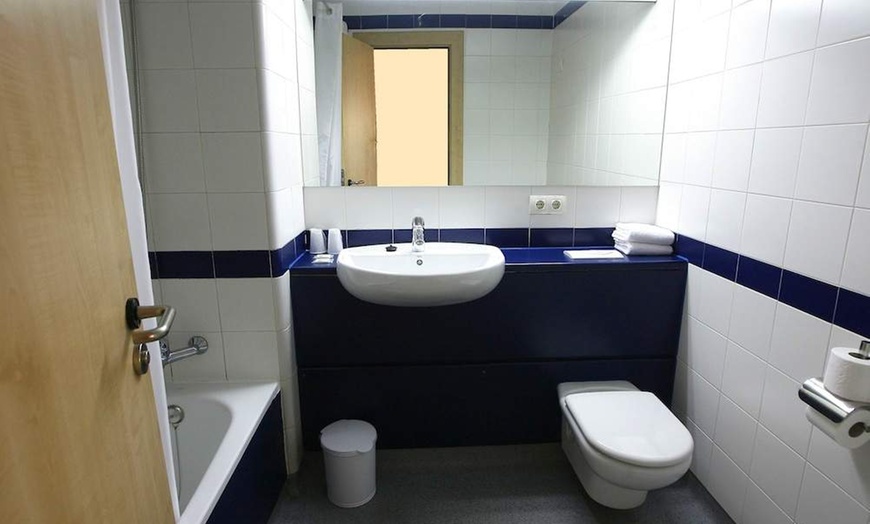 Image 26: ✈ HISZPANIA | Barcelona - Travelodge Barcelona Poblenou 1* - City b...