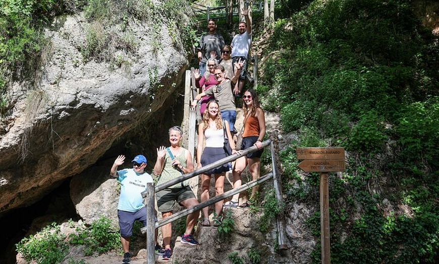 Image 13: Valencia: Aguas Termales de Montanejos y la Cascada de la novia