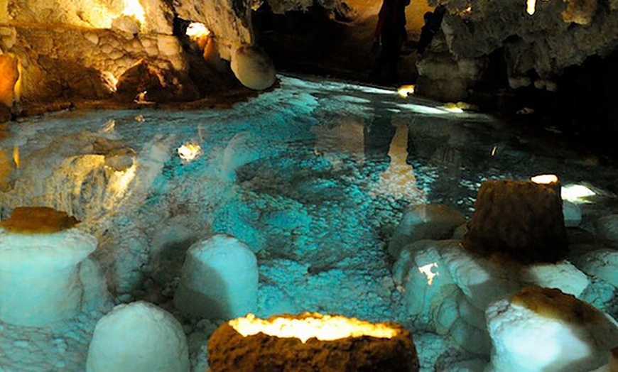 Image 11: Desde Valencia Paseo en Barca por las Cuevas de Sant Josep.