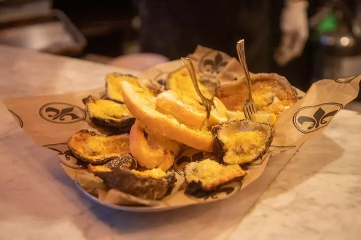 French Quarter walking Food Tour: Signature Tastes of New Orleans