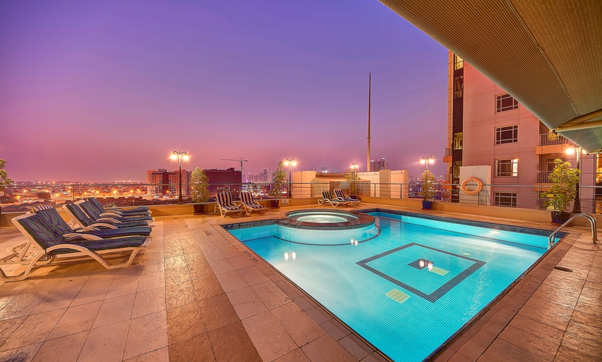 Image 2: ✈ UNITED ARAB EMIRATES | Dubai - Grandeur Hotel Al Barsha 4* - Roof...