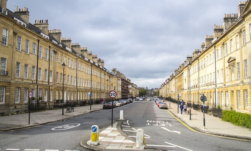 Image 5: Windsor Castle, Stonehenge & Roman Baths Private Tour