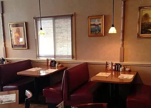 5% Cash Back at Pete's Famous Restaurant
