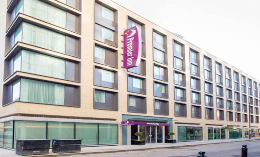 Image 2: ✈ ROYAUME-UNI | Londres - Hotel Premier Inn London City Aldgate & H...