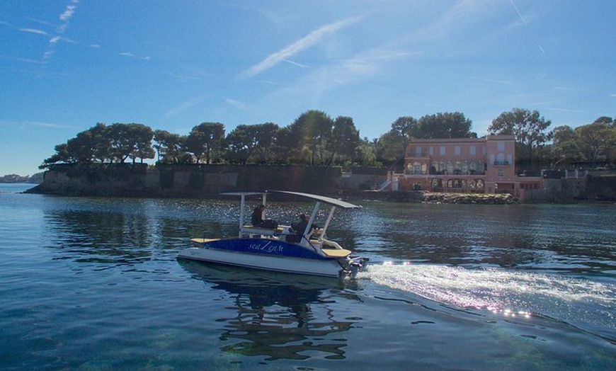 Image 6: Visite romantique privée avec guide sur votre bateau à énergie solaire