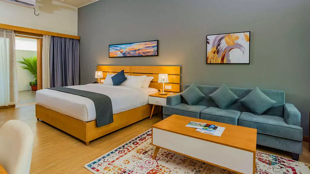 ✈ MALEDIVEN | Ari Atoll Süden - Fiyavalhu Maldives 4*, 5 Nächte - V...