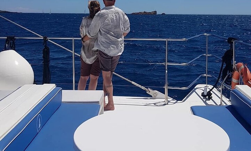 Image 14: Paseo en Catamarán al atardecer desde el Puerto de Denia