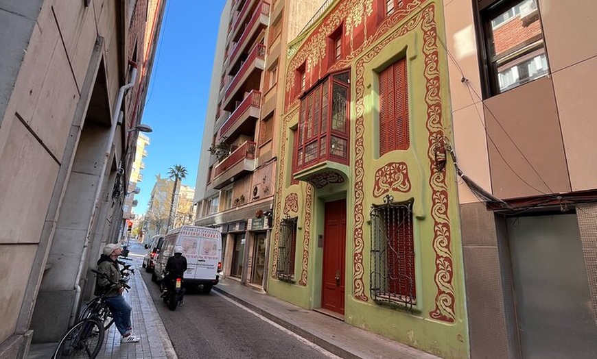 Image 14: Barcelona al Tibidabo: Gemas ocultas y vistas panorámicas Tour en b...