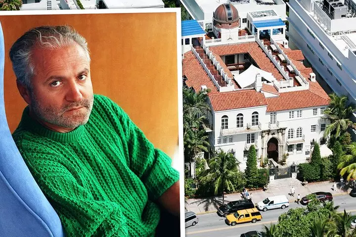 Award-winning Art Deco & Hidden Gems Walking Tour in Miami Beach