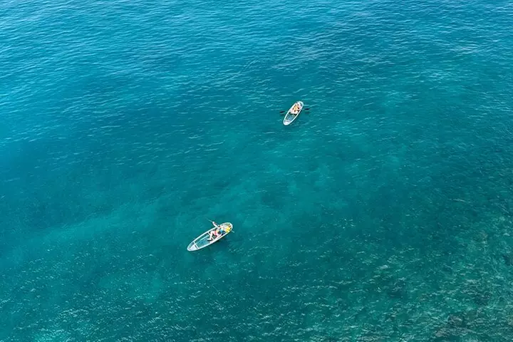 Clear Kayak Paddle Tour at Cave Rock