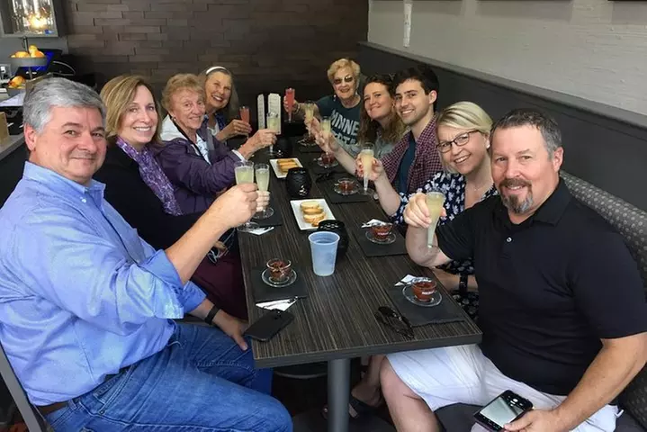 Southern Flavors Food, Pub Crawl, and History Walking Tour