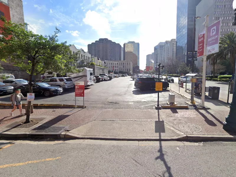 Parking at 408 Camp St. Lot - Keys Held - P296